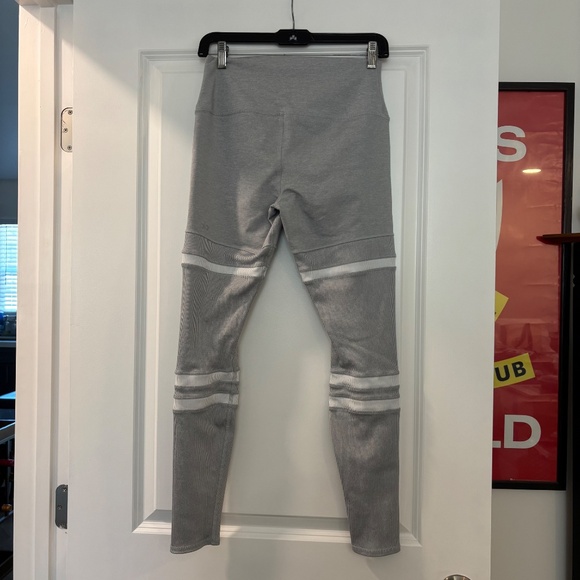 Alo Yoga High Rise Legit Legging - Picture 10 of 13